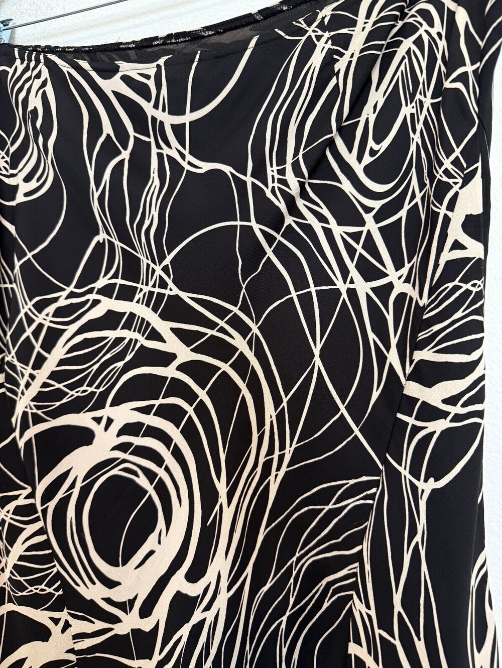 Nygard Collection Black and Beige Abstract Print Silk Skirt Size 16 - Picture 6 of 6